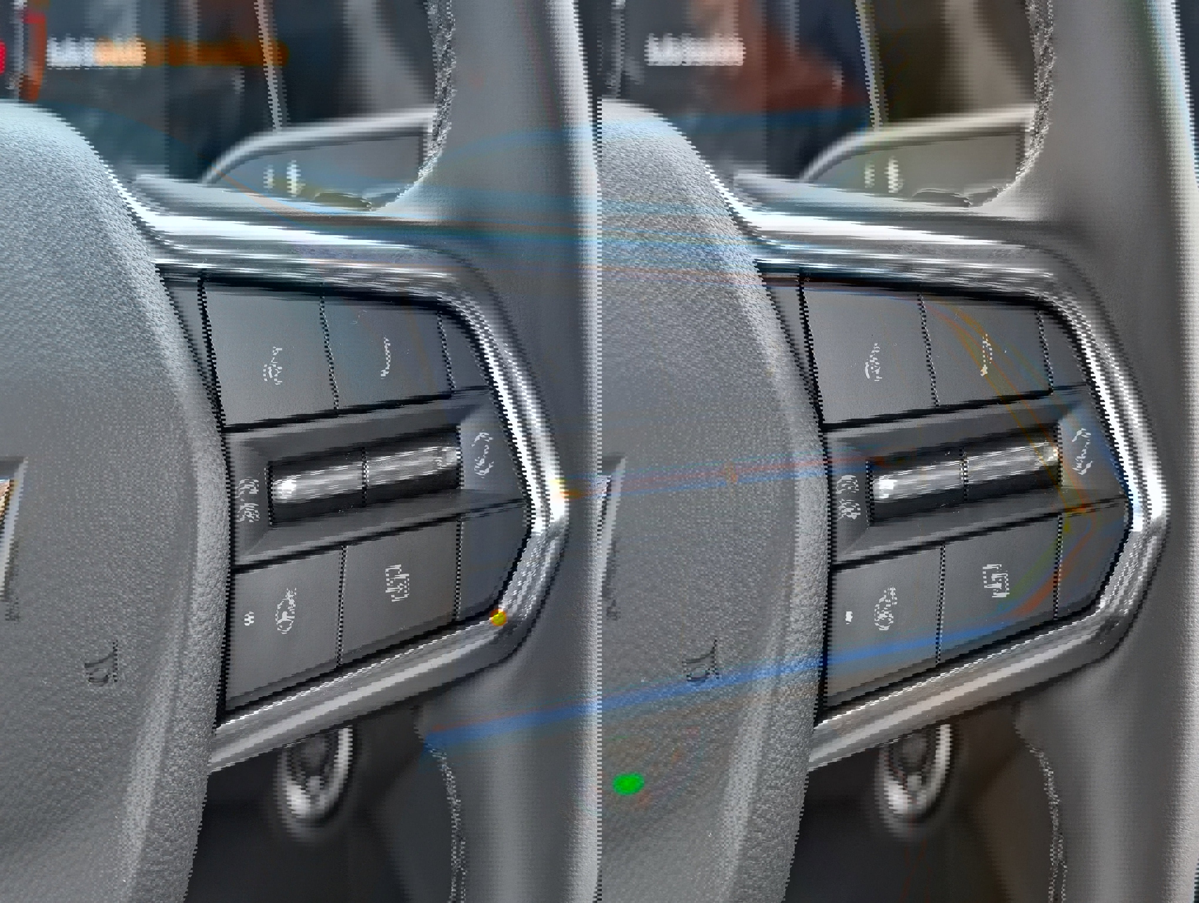 New 2025 Chevrolet Suburban Premier image 6