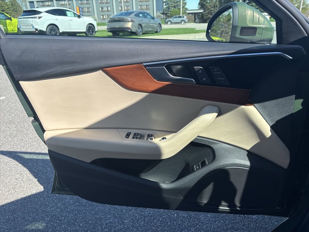 Used 2023 Audi A4 2.0T Premium image 11