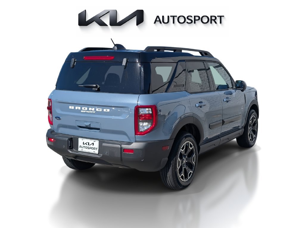 Used 2025 Ford Bronco Sport Outer Banks w/ Outer Banks Tech Package+ AWD/4WD image 7