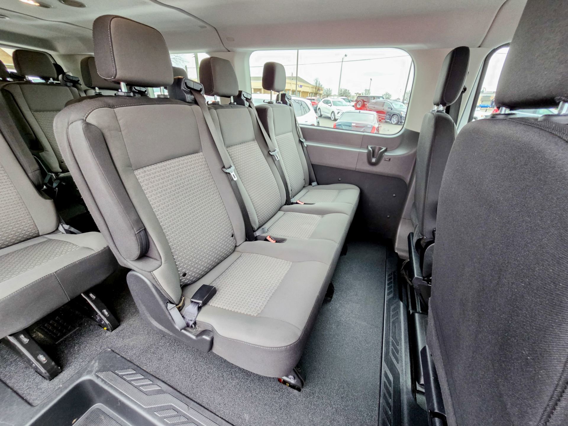 Used 2023 Ford Transit 350 XLT image 29