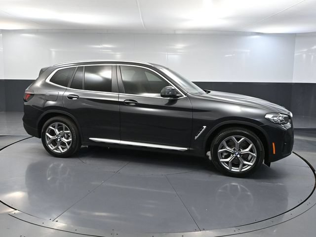 Used 2023 BMW X3 xDrive30i AWD/4WD image 4