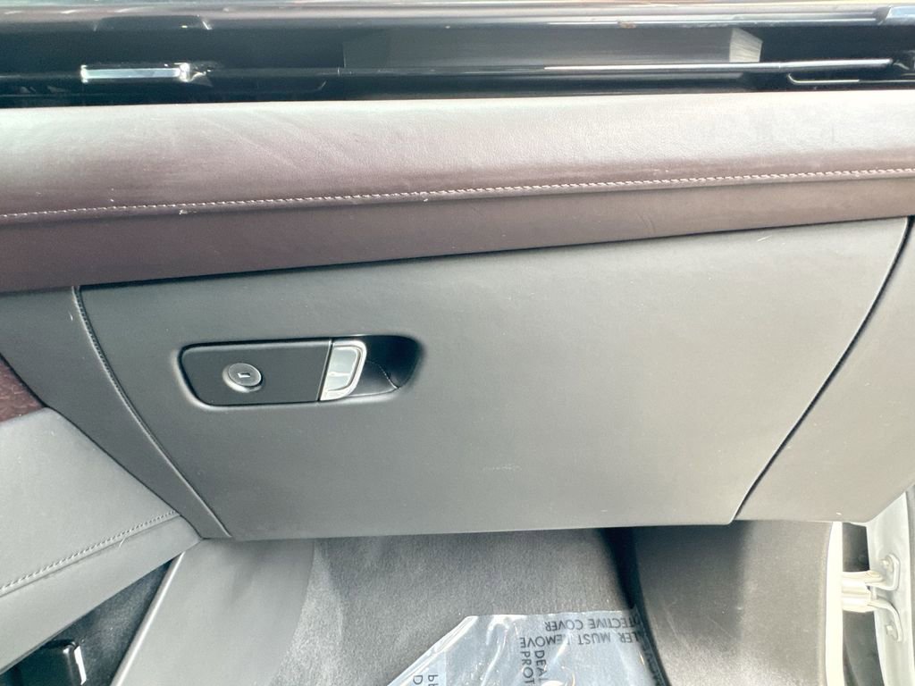 Used 2021 Cadillac Escalade Sport Platinum image 36