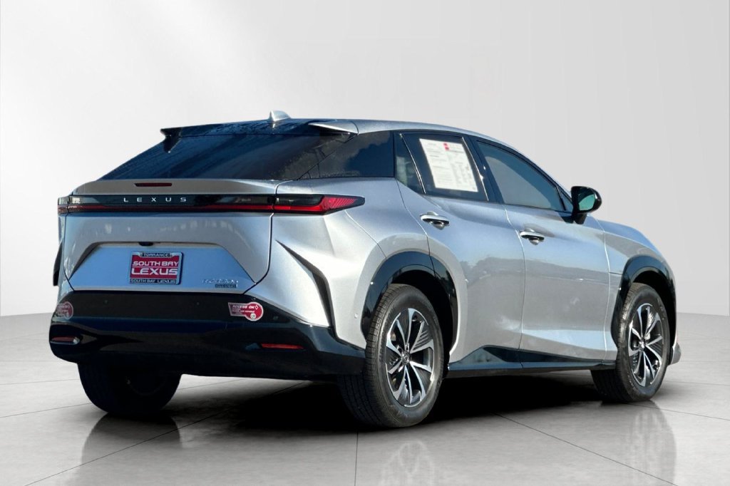 Used 2023 Lexus RZ 450e Premium w/ Technology Package AWD/4WD image 6