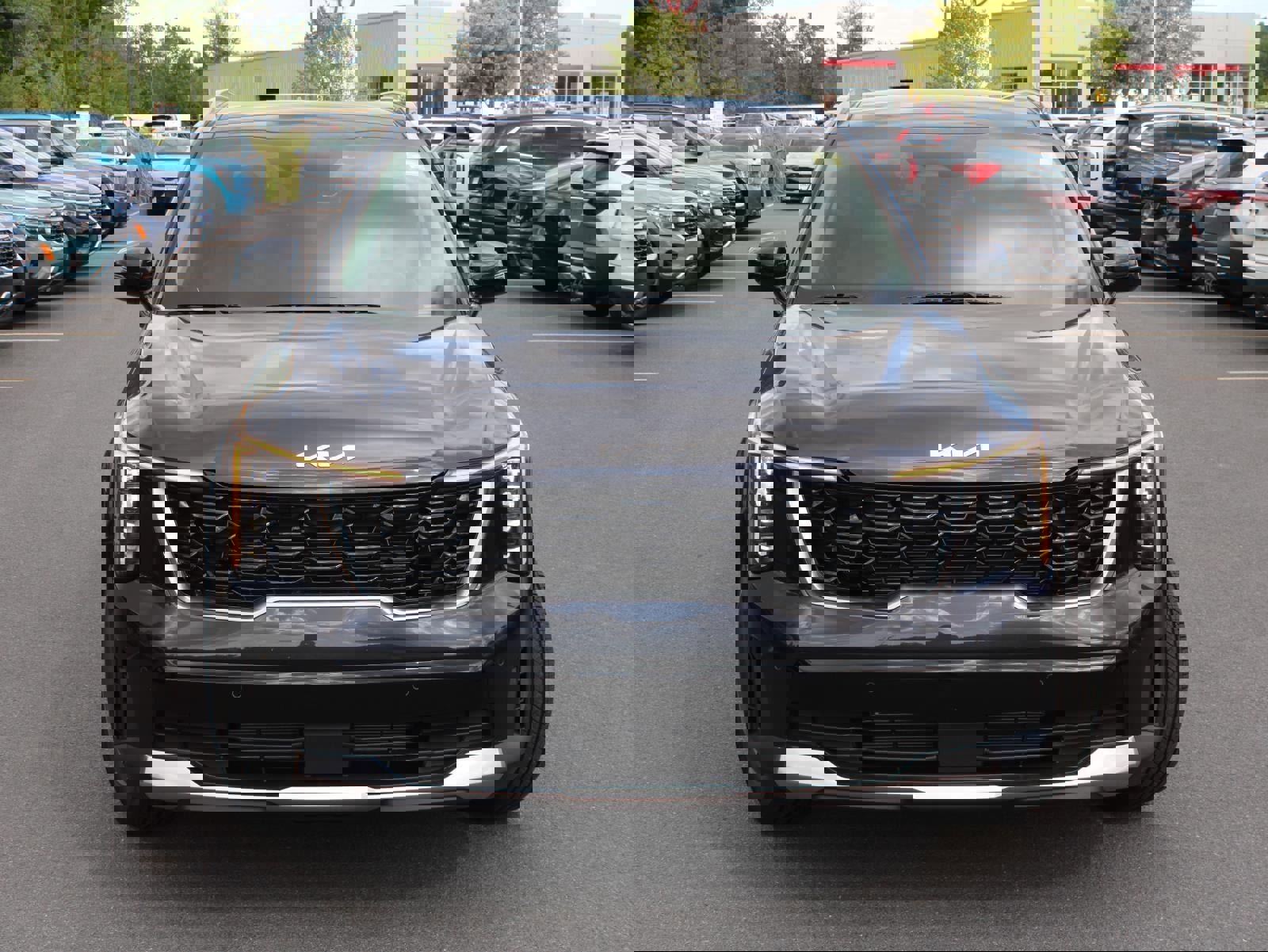 New 2026 Kia Sorento S w/ S Panoramic Sunroof Package image 4