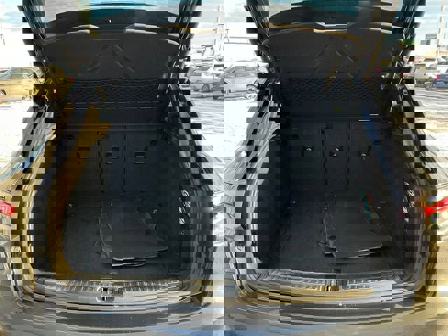 Certified 2019 Porsche Macan image 30