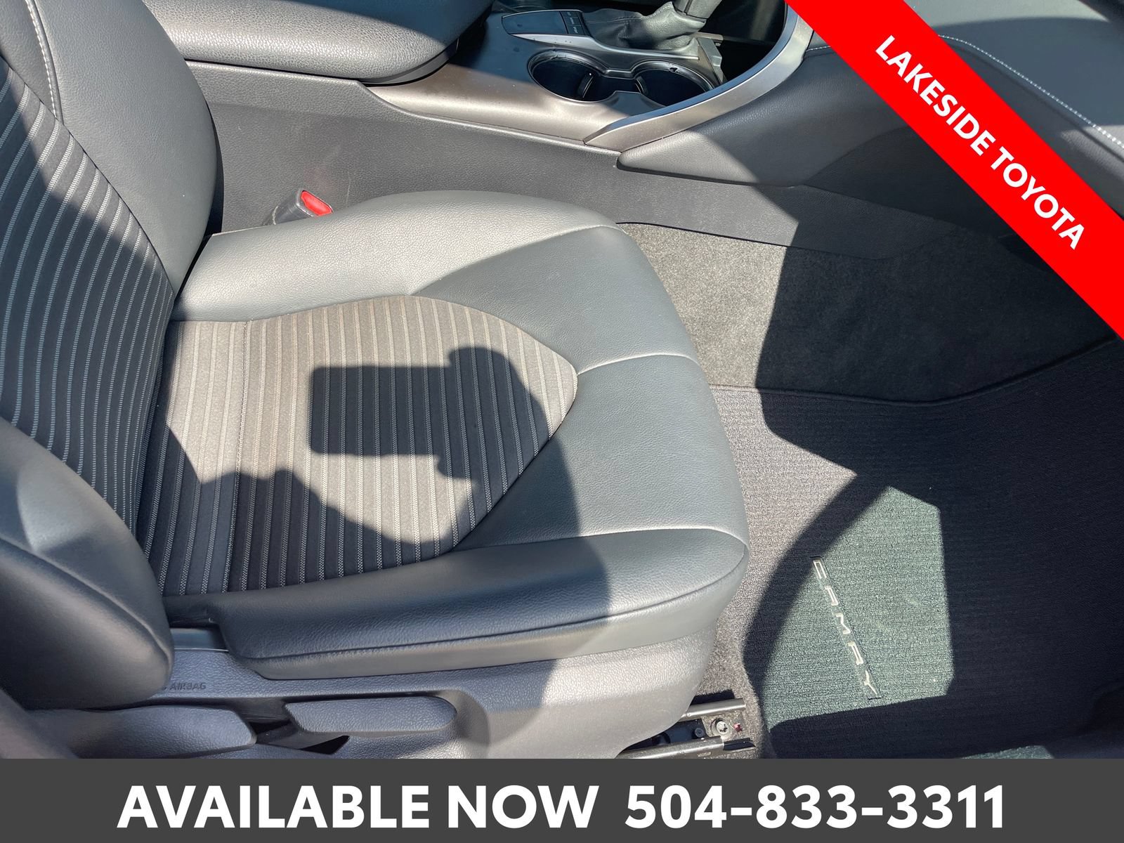Used 2022 Toyota Camry SE FWD image 16