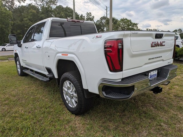 Used 2024 GMC Sierra 2500 SLT w/ SLT Premium Package image 6
