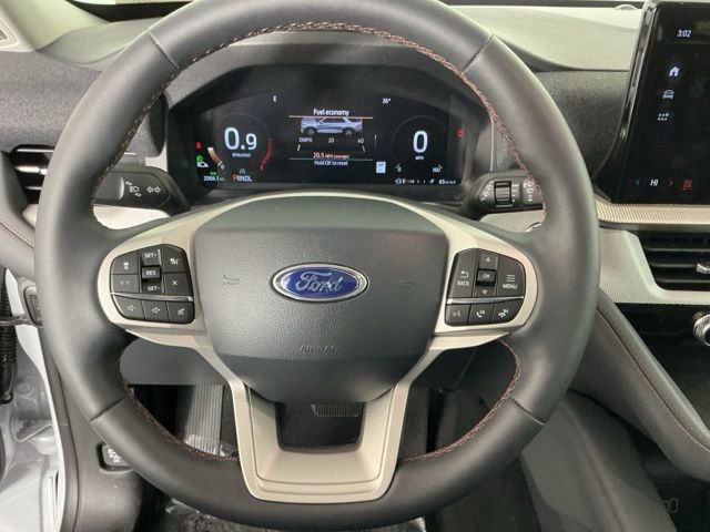 Used 2026 Ford Explorer Active w/ Active Comfort Package image 17