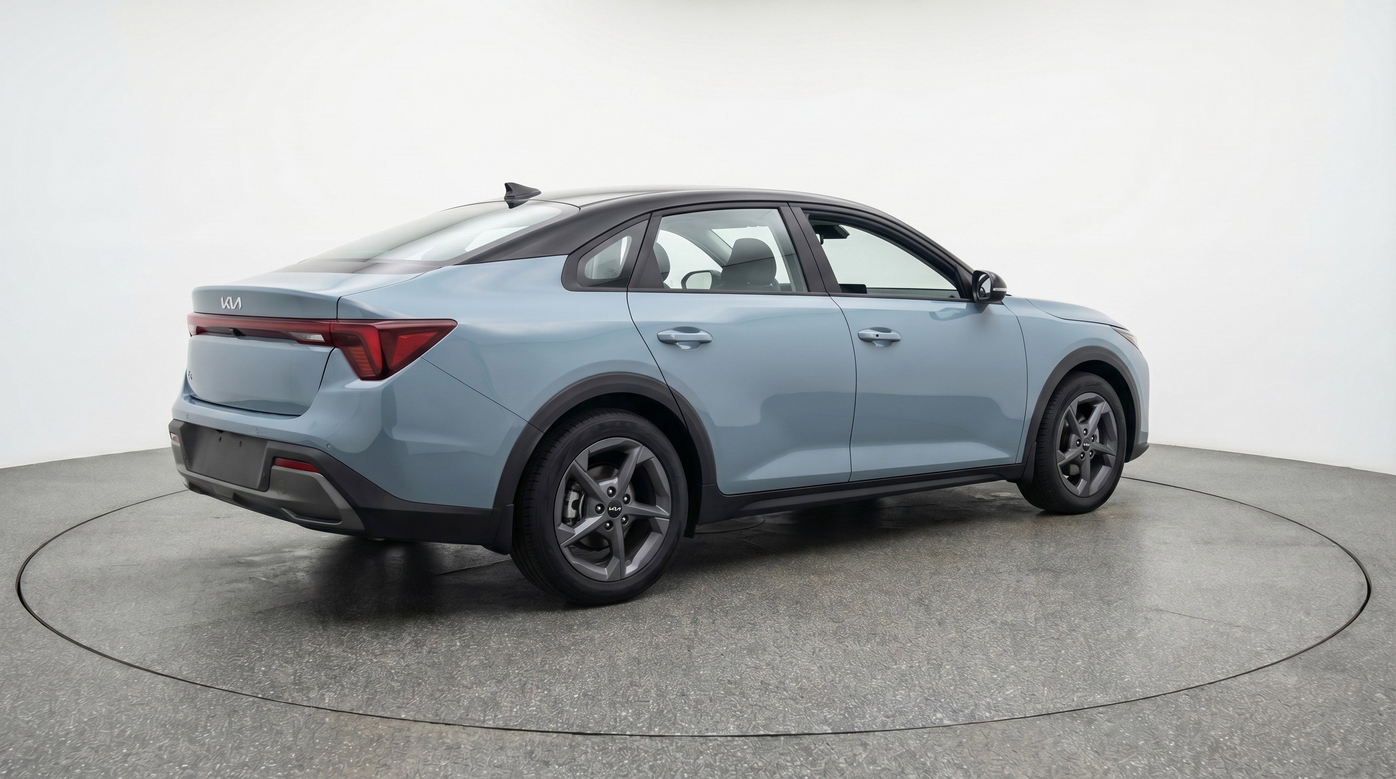 Used 2025 Kia K4 LXS image 9