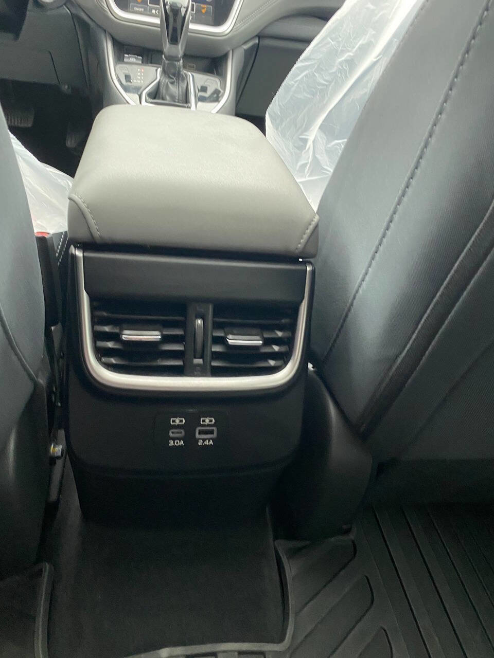 Used 2025 Subaru Outback Premium w/ Popular Package #1A image 17