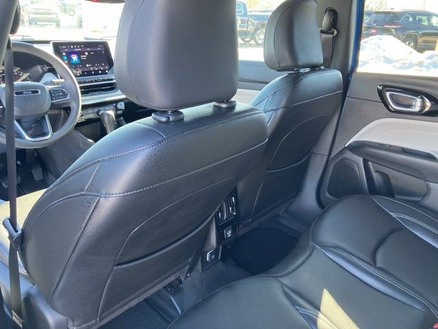 Certified 2025 Jeep Compass Limited AWD/4WD image 21