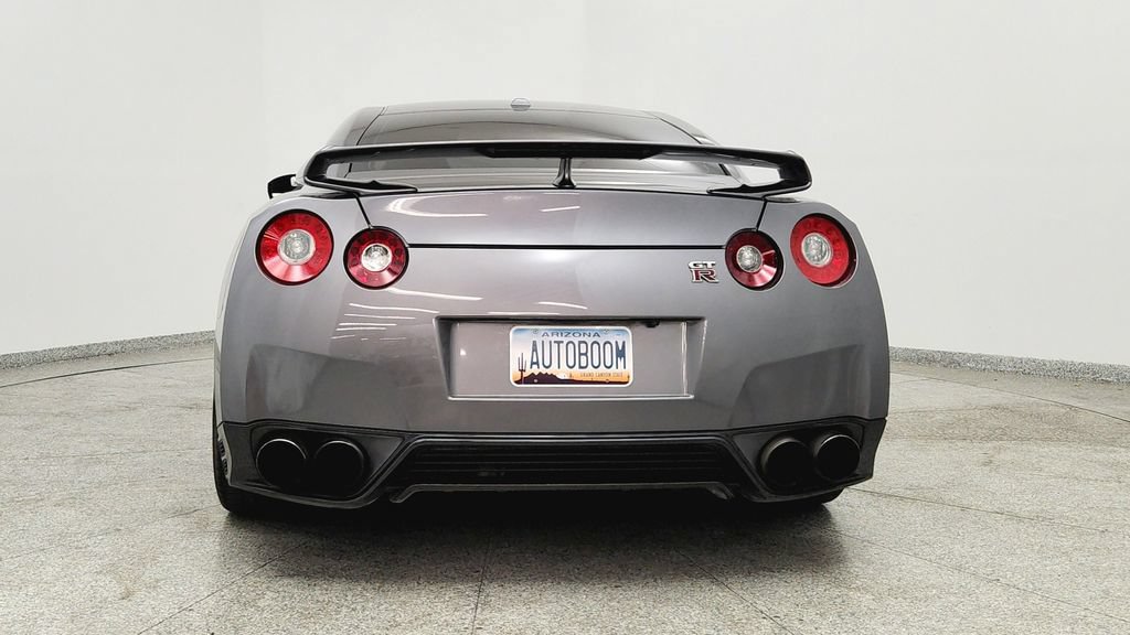 Used 2012 Nissan GT-R Black Edition AWD/4WD image 4