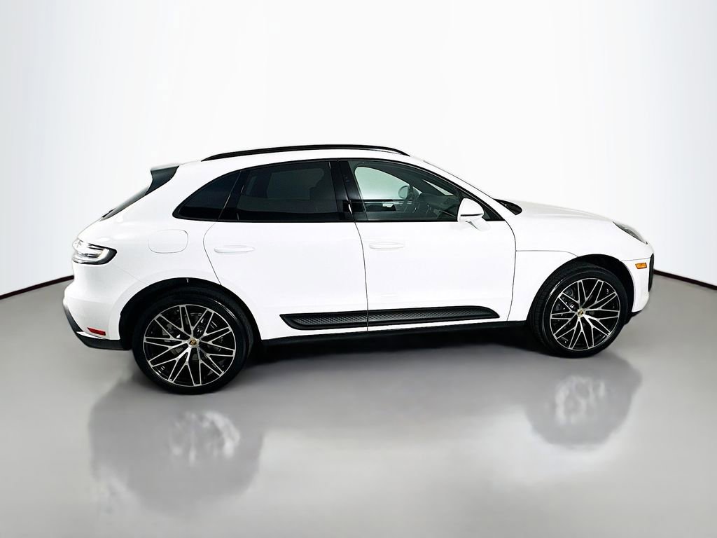New 2025 Porsche Macan image 8