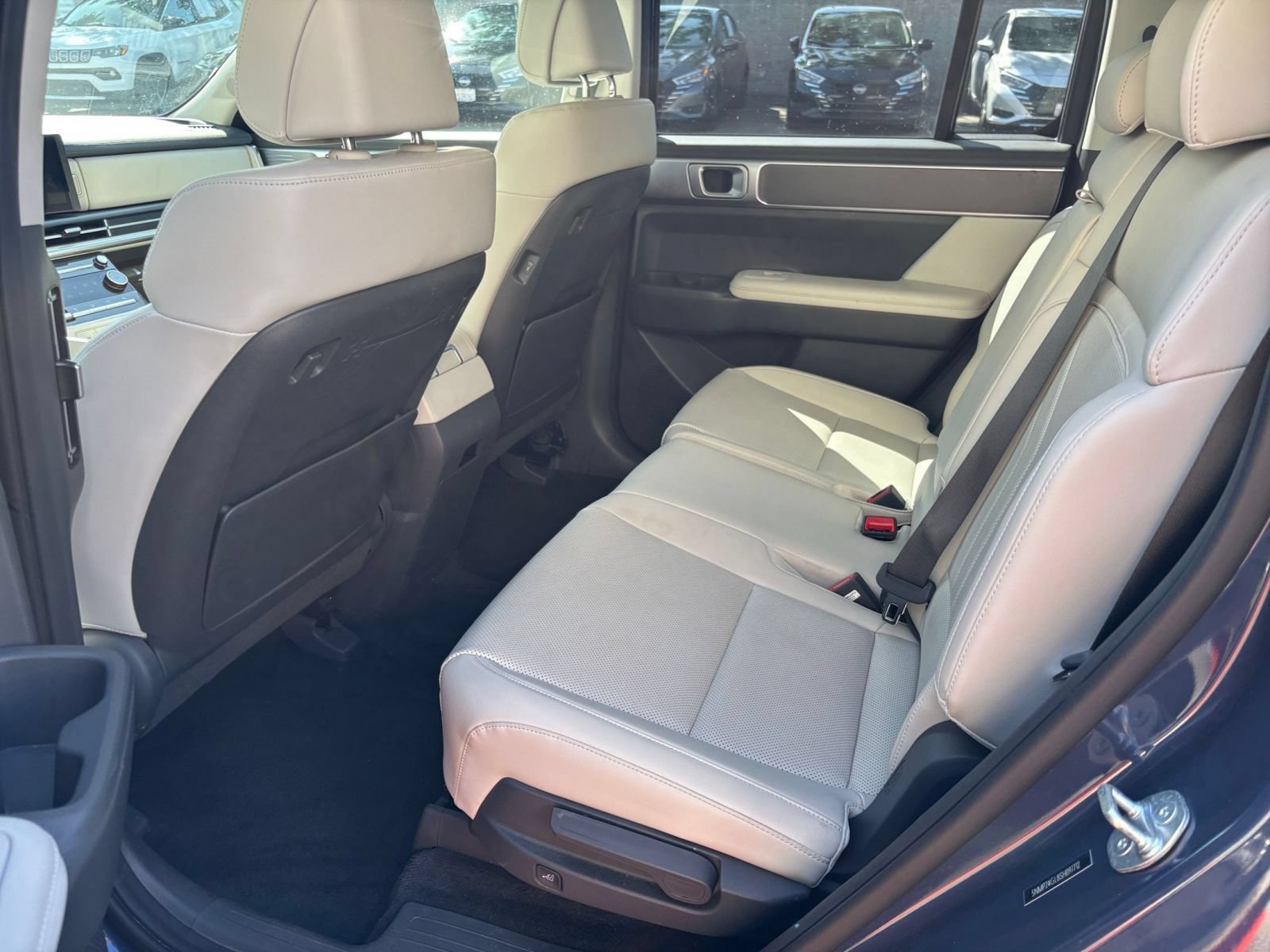 Used 2025 Hyundai Santa Fe SEL FWD image 26