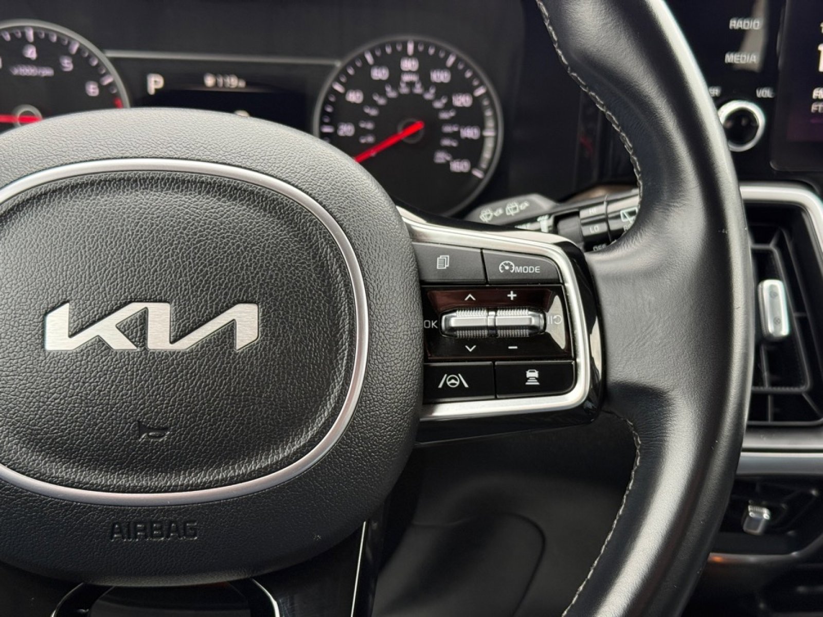 Used 2022 Kia Sorento X-Line EX image 35