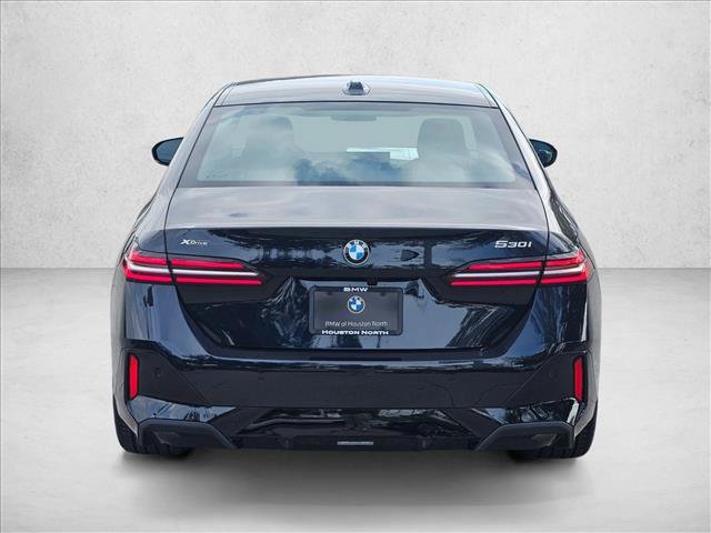 Used 2026 BMW 530i xDrive w/ M Sport Package AWD/4WD image 6