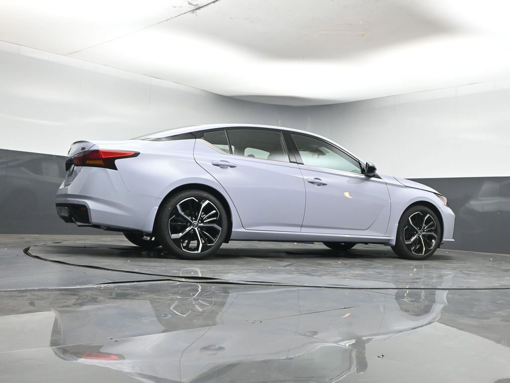 New 2025 Nissan Altima 2.5 SR image 28