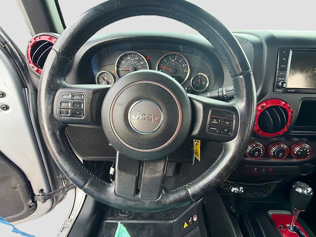 Used 2015 Jeep Wrangler Sport w/ Connectivity Group AWD/4WD image 11