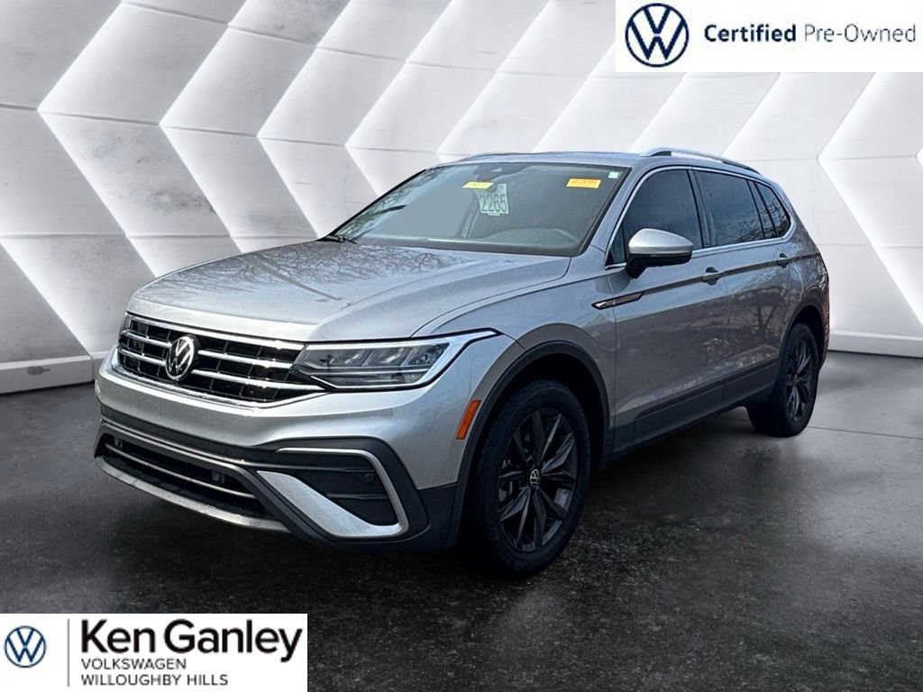 Used 2022 Volkswagen Tiguan SE w/ Panoramic Sunroof Package