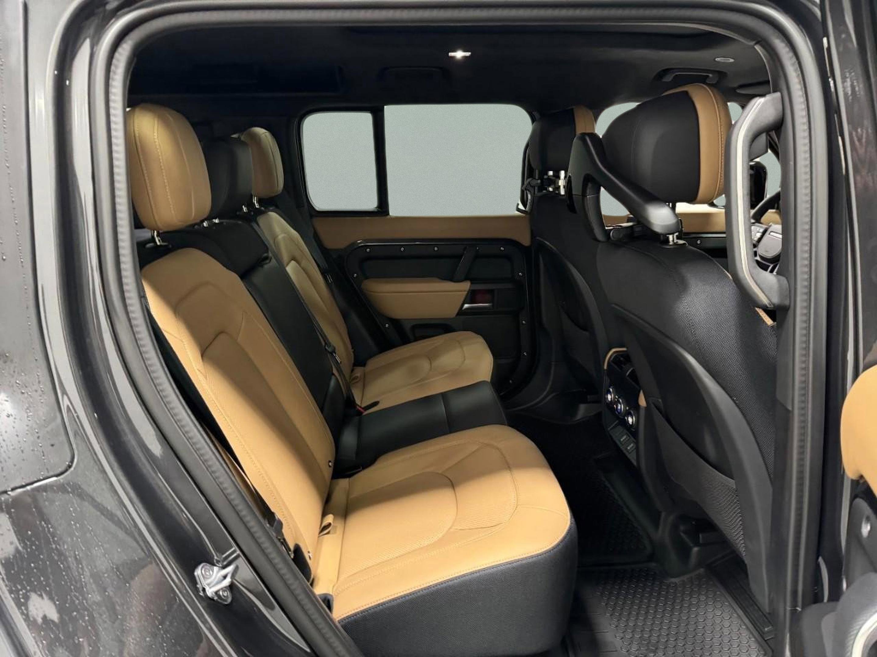 New 2026 Land Rover Defender 110 V8 image 10