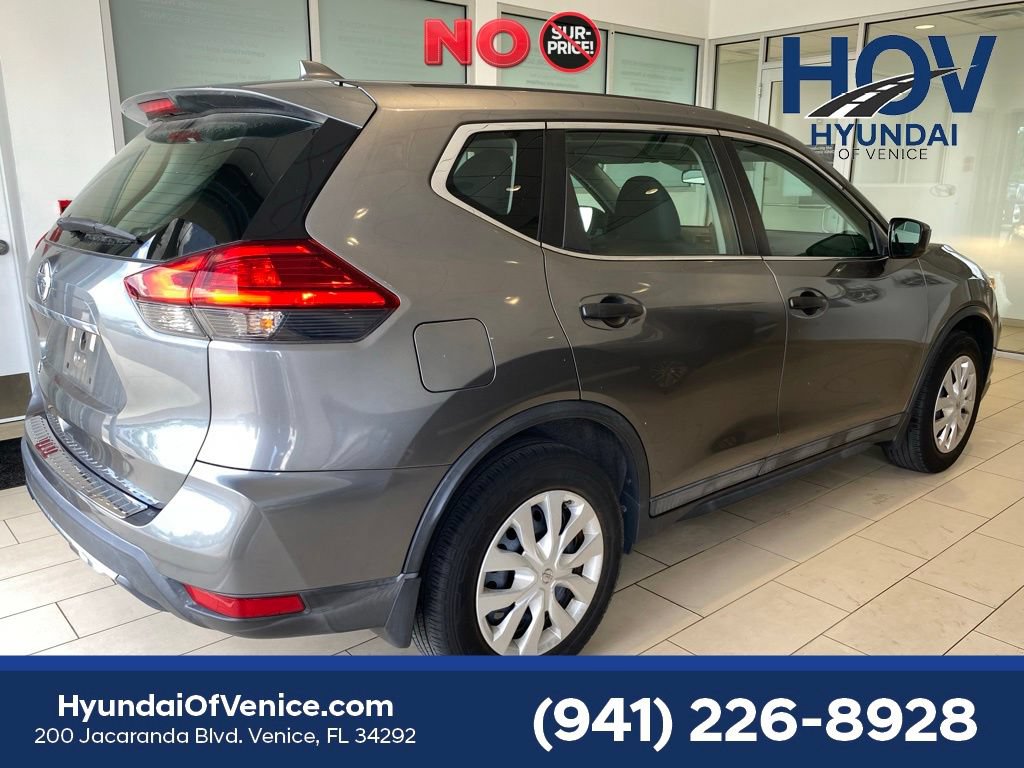 Used 2017 Nissan Rogue S FWD image 6