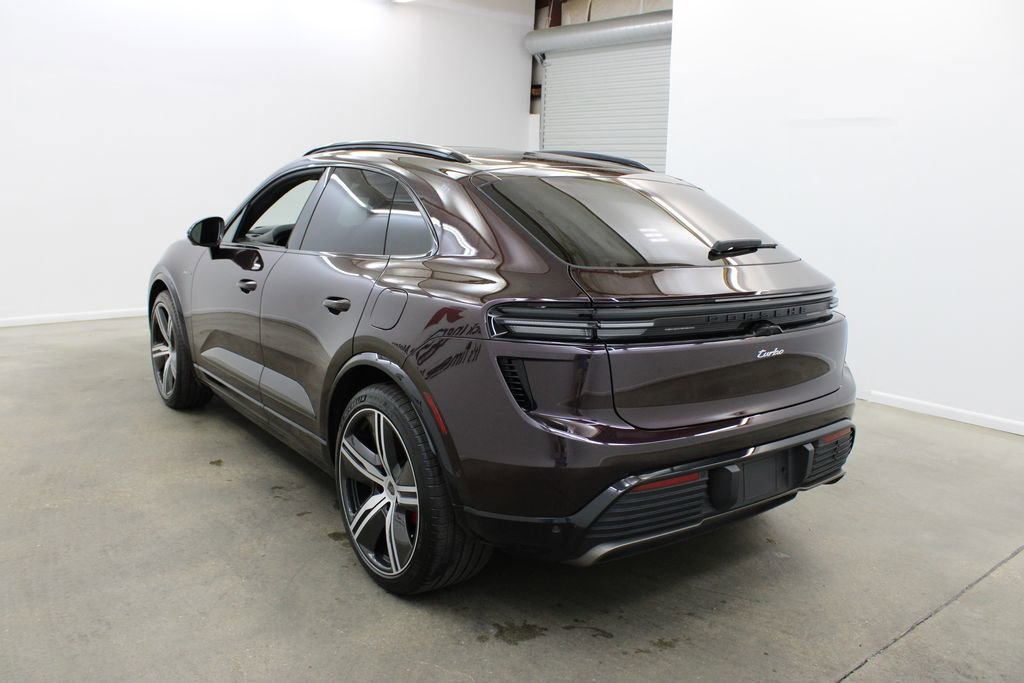 New 2024 Porsche Macan Turbo Electric image 3