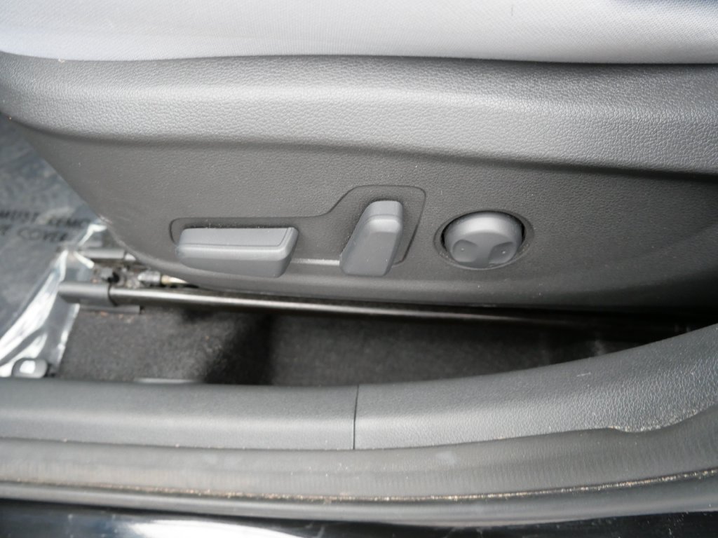 Used 2023 Hyundai Kona SEL AWD/4WD image 15