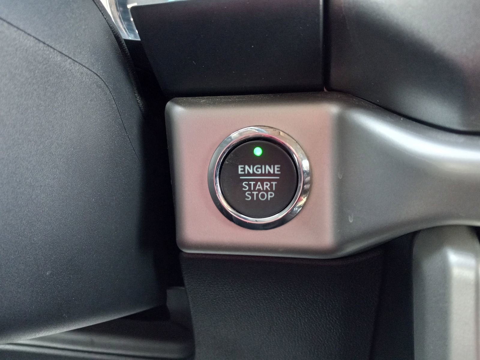 Used 2024 Ford Expedition XLT image 26