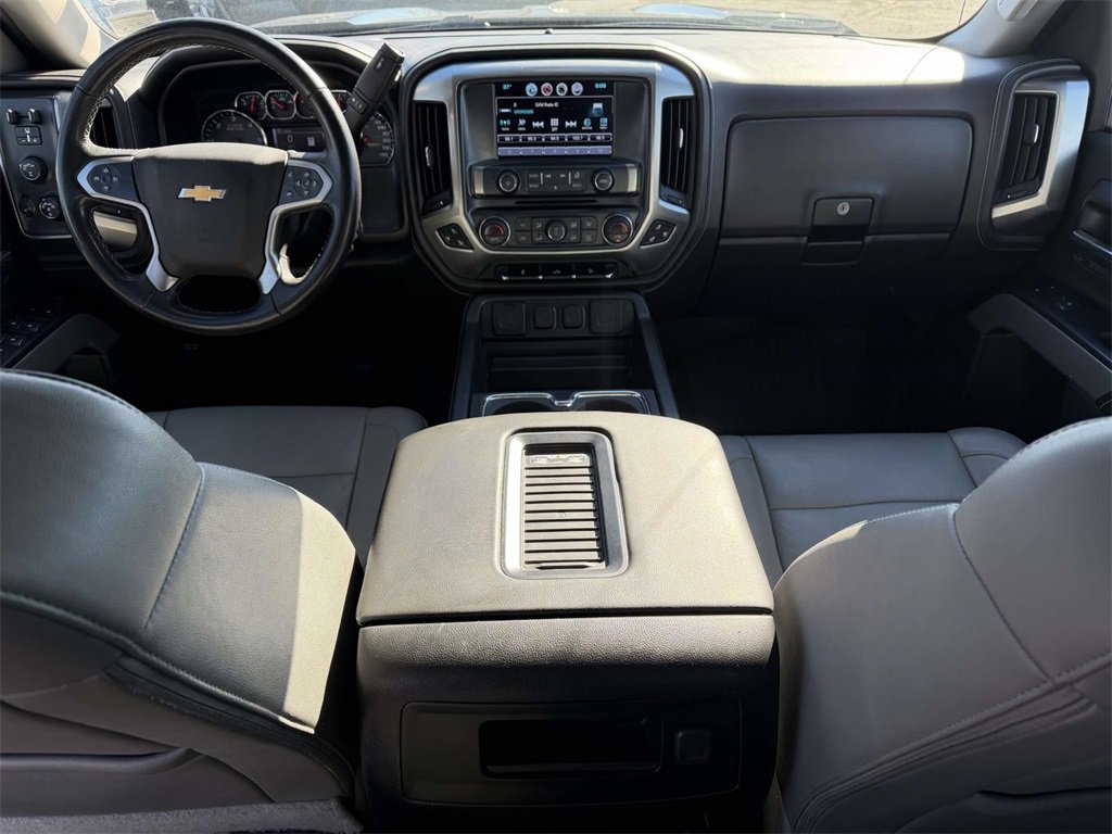 Used 2018 Chevrolet Silverado 1500 LTZ Z71 image 2
