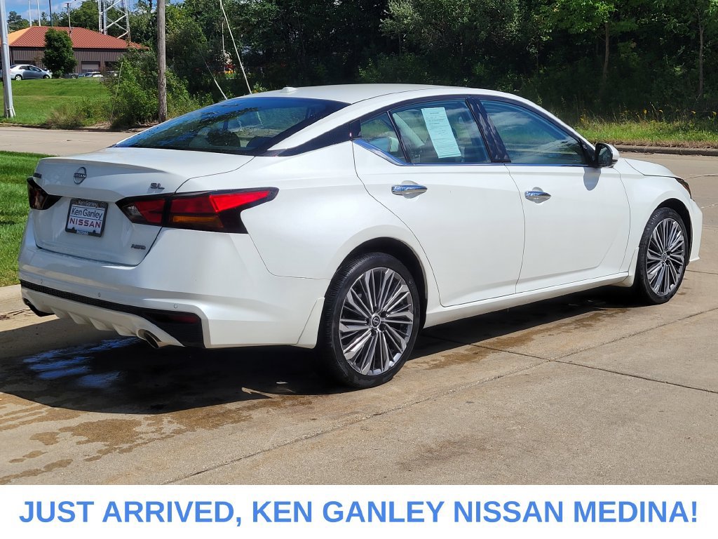 Certified 2024 Nissan Altima 2.5 SL AWD/4WD image 3