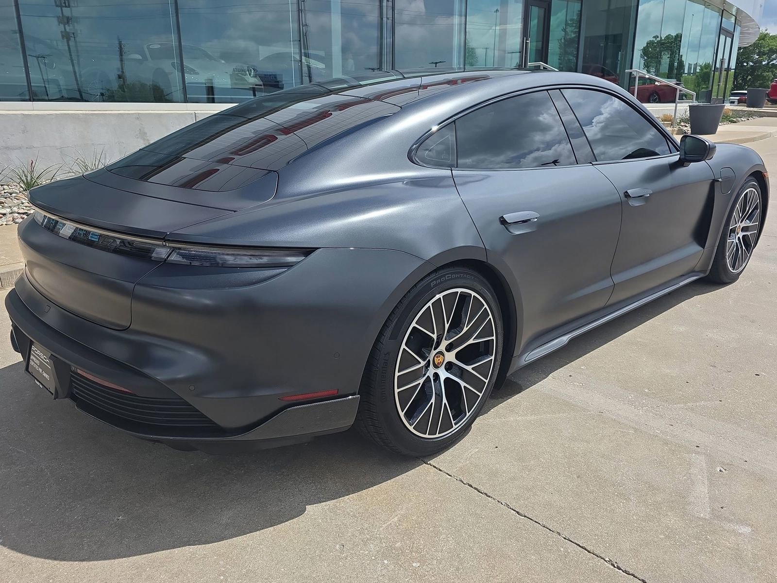 Certified 2023 Porsche Taycan GTS image 7