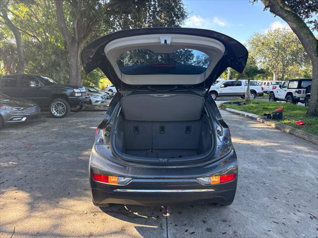 Used 2020 Chevrolet Bolt LT FWD image 32