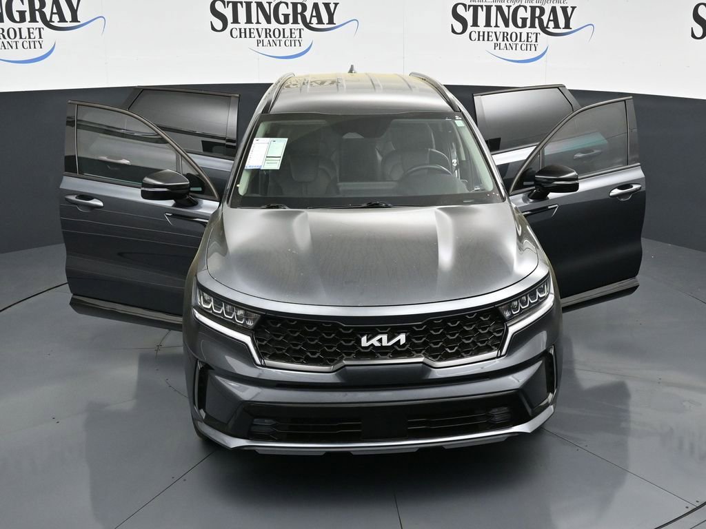 Used 2023 Kia Sorento EX image 25