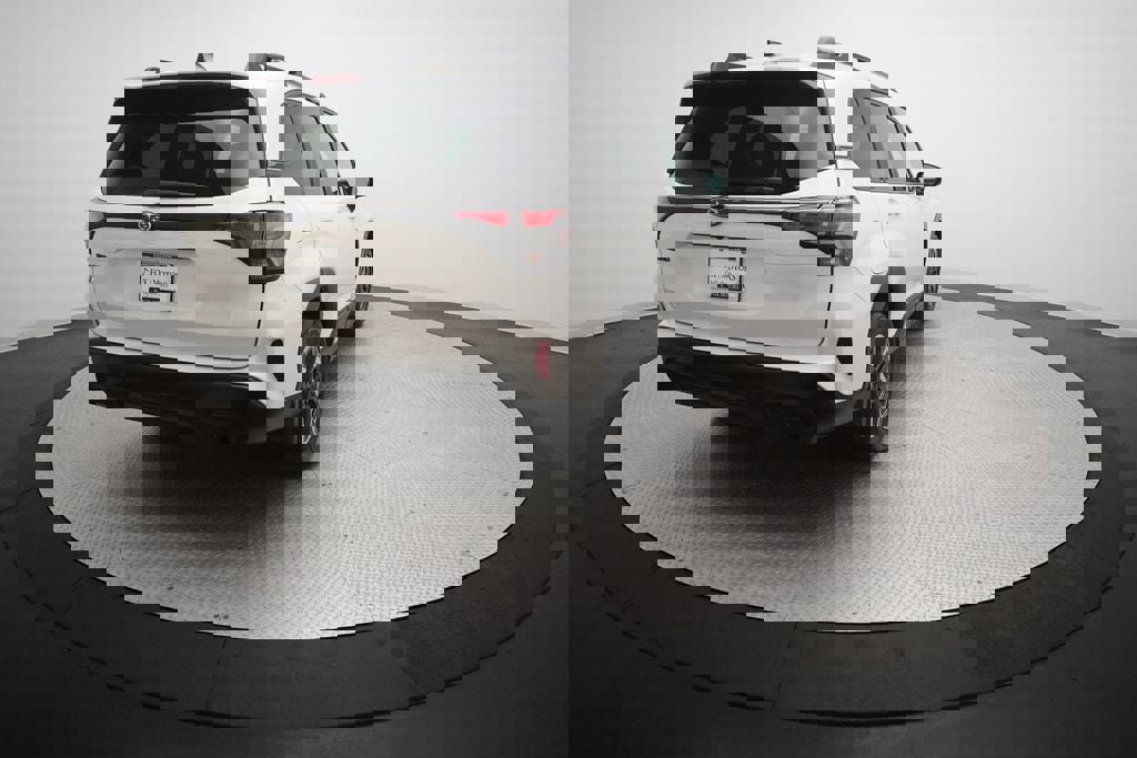 Certified 2026 Subaru Forester Premium image 14