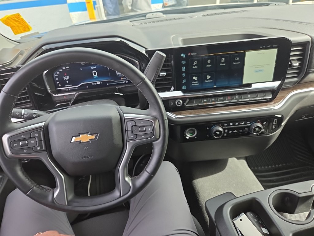 Used 2024 Chevrolet Silverado 1500 LT AWD/4WD image 21