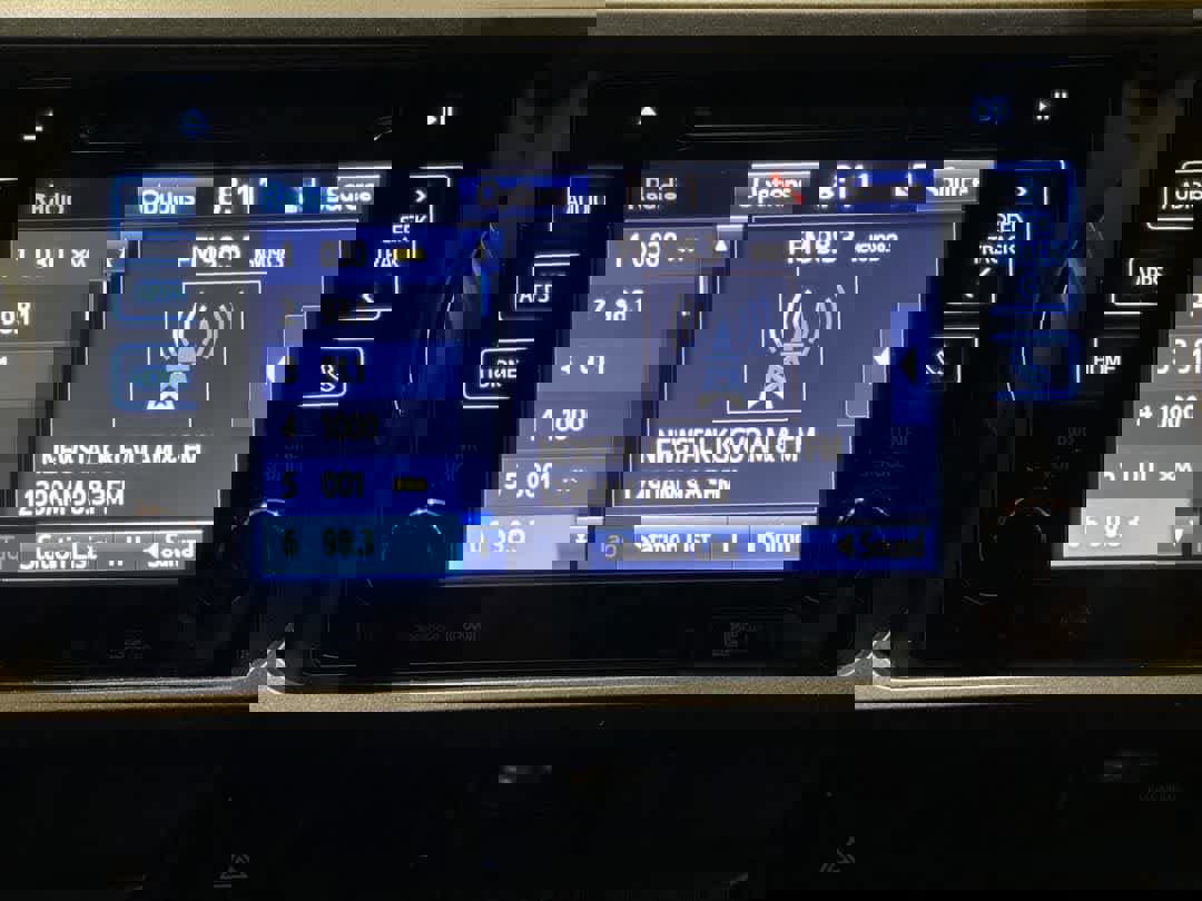 Used 2018 Toyota Tacoma TRD Off-Road image 19