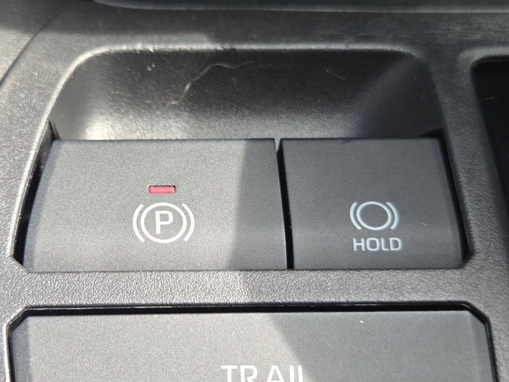 Used 2023 Toyota RAV4 XLE AWD/4WD image 10