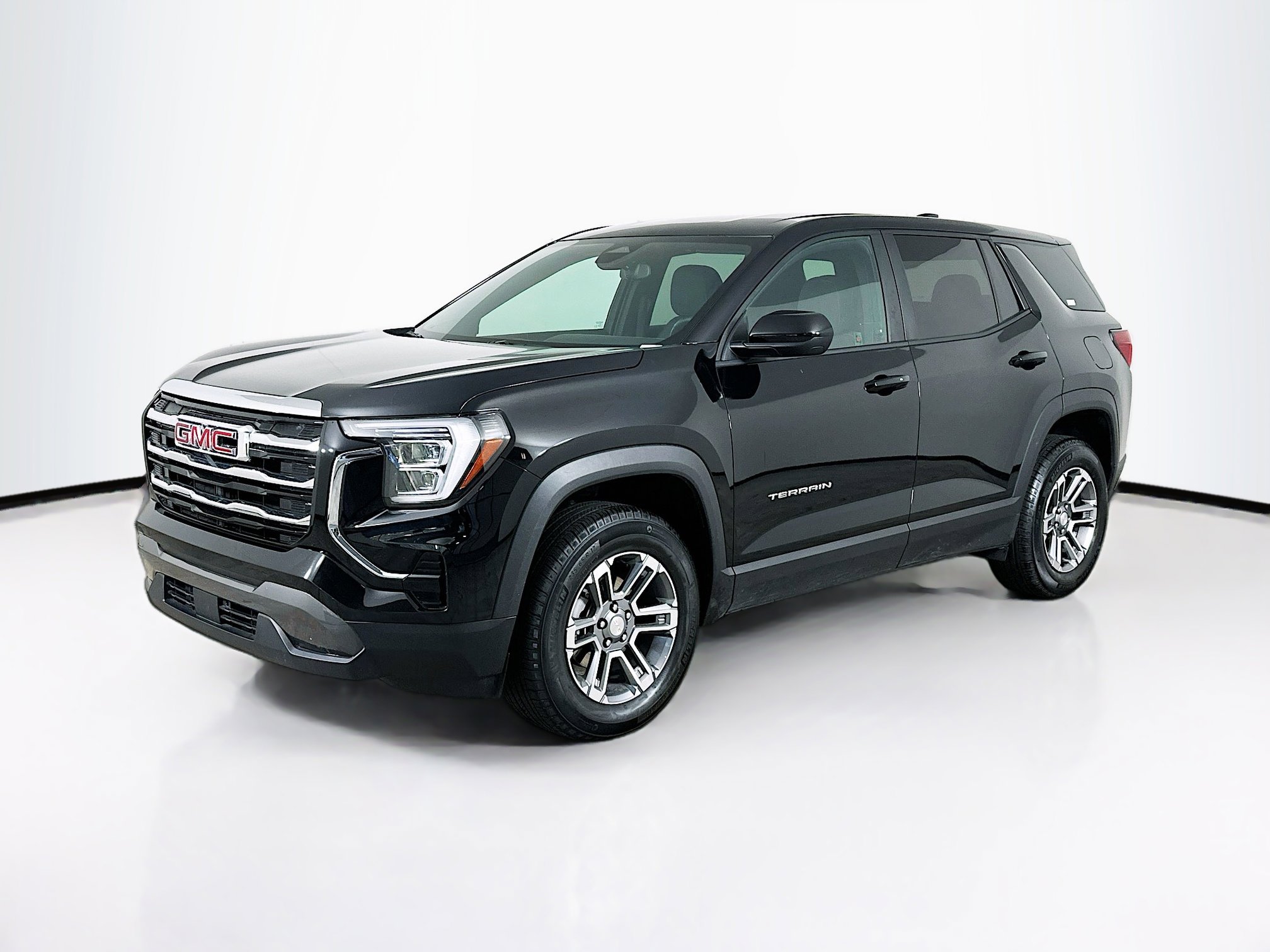 Used 2025 GMC Terrain Elevation image 3
