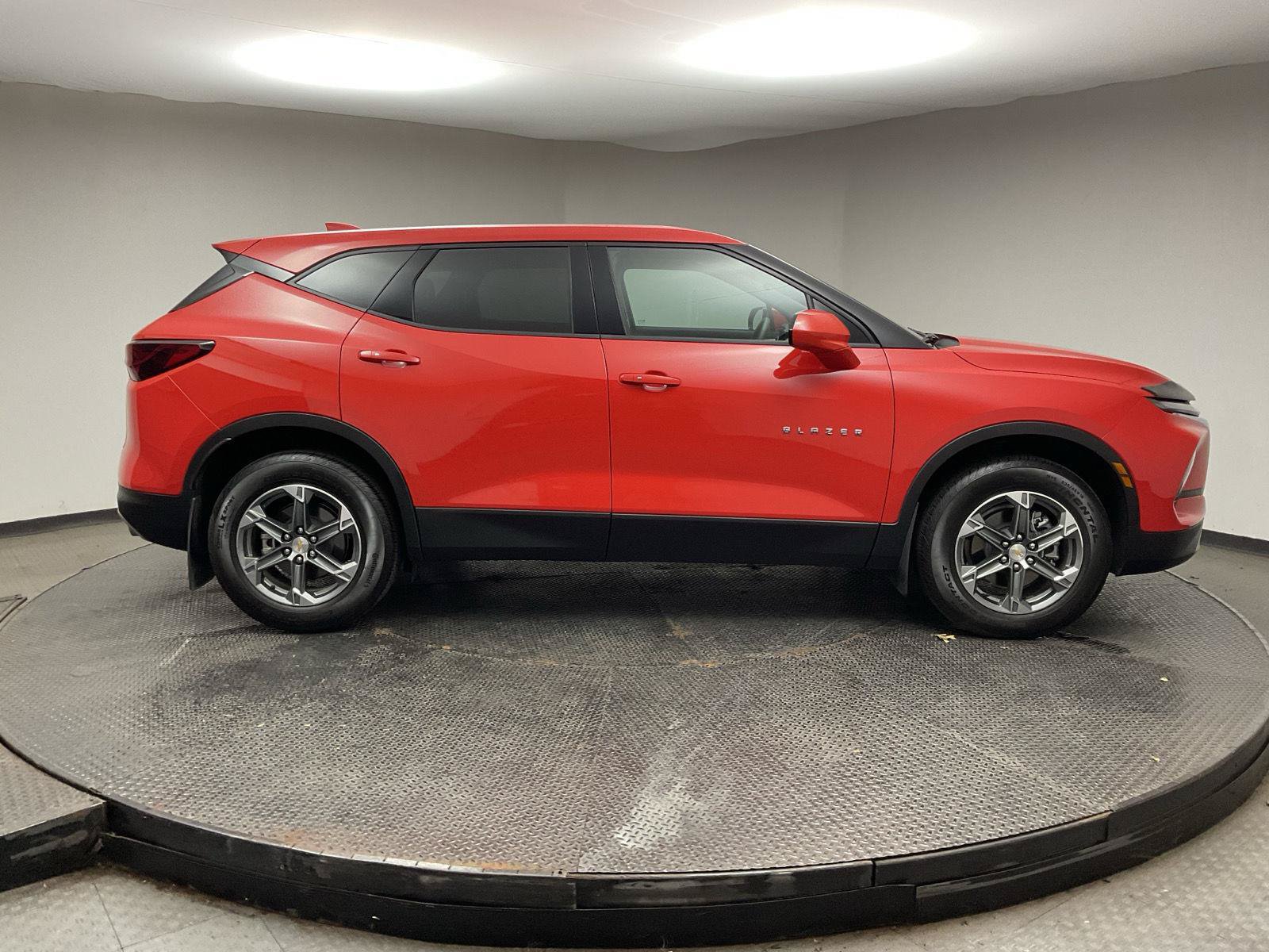 Certified 2026 Chevrolet Blazer LT FWD image 8
