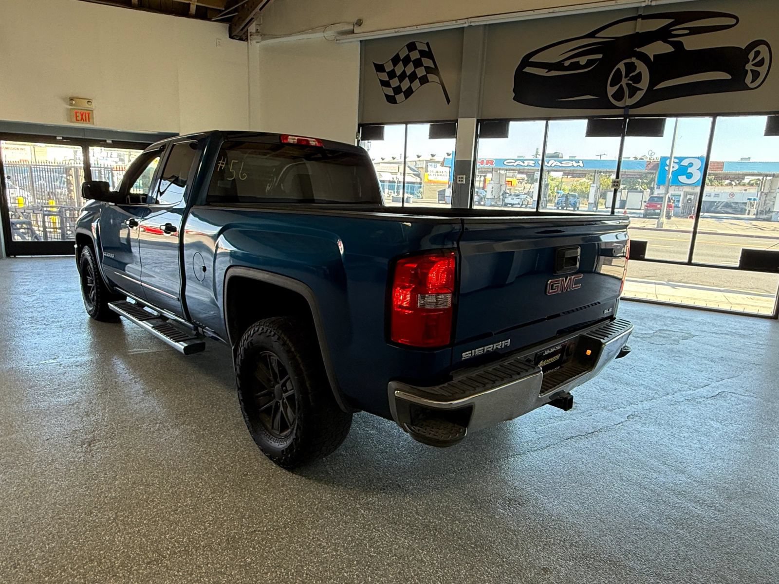 Used 2017 GMC Sierra 1500 SLE w/ SLE Value Package AWD/4WD image 5