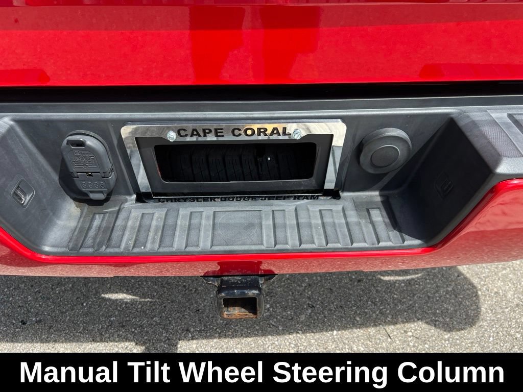Used 2018 Chevrolet Silverado 1500 Custom w/ Custom Value Package AWD/4WD image 13