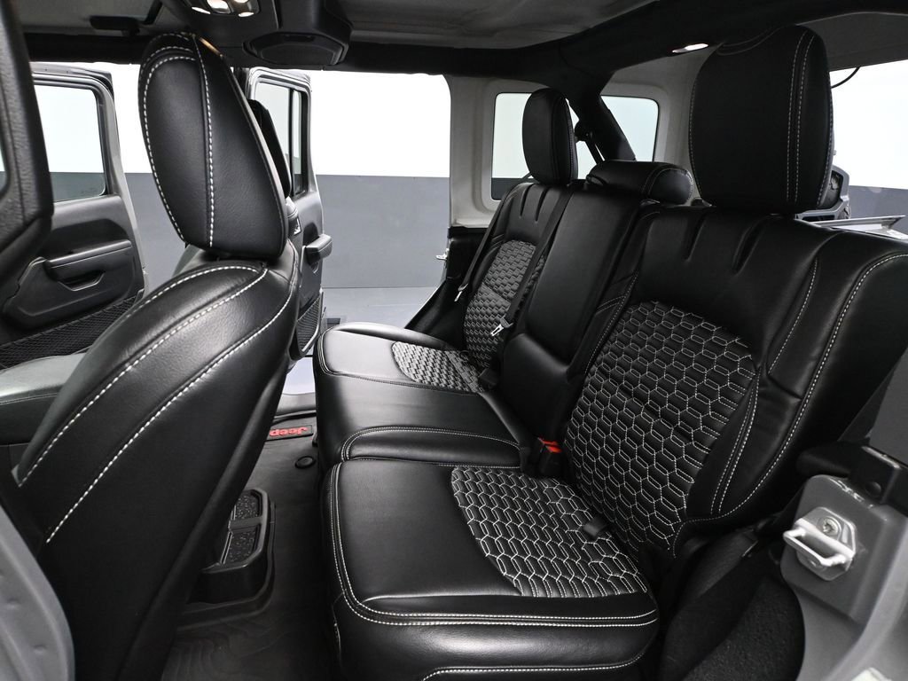 Used 2022 Jeep Wrangler Unlimited Rubicon 4xe w/ Cold Weather Group image 39