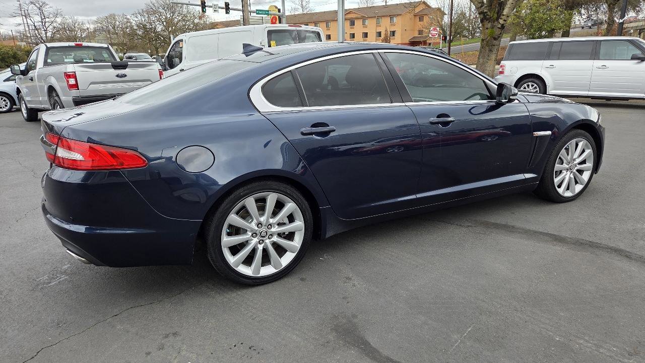 Used 2013 Jaguar XF 3.0 image 7