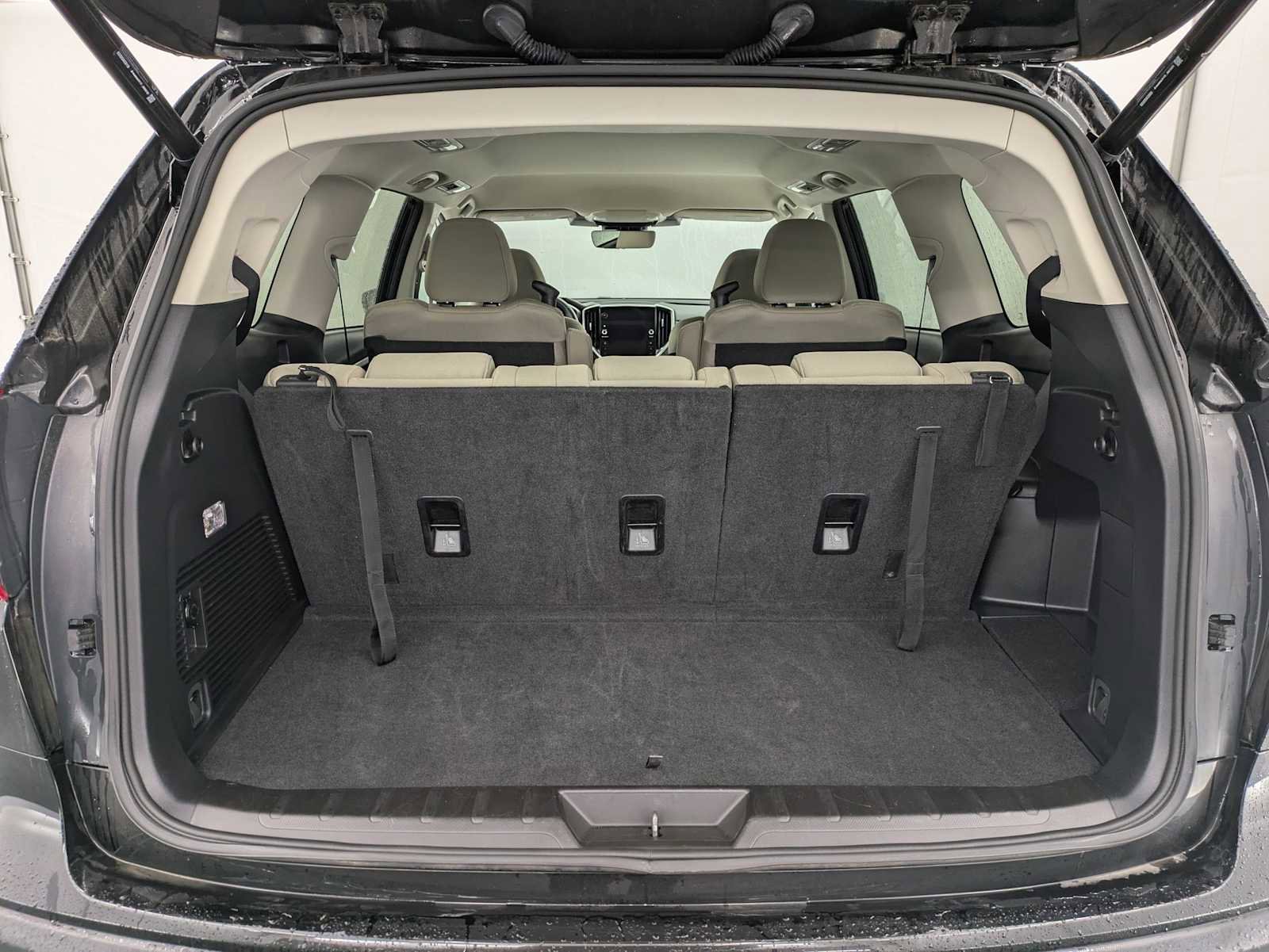 Used 2024 Subaru Ascent Premium w/ Convenience Package image 33
