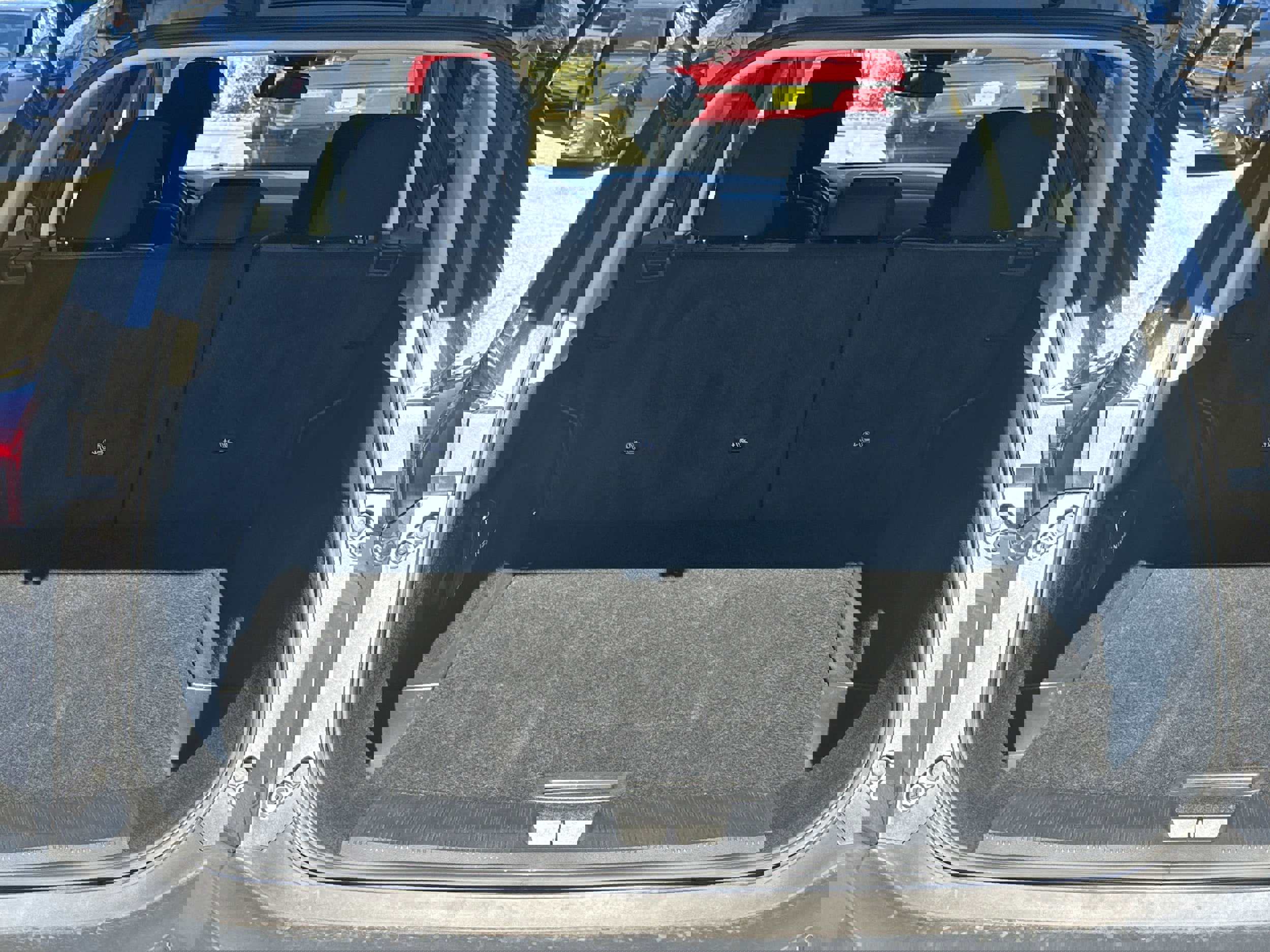 Used 2023 Nissan Rogue SV image 18