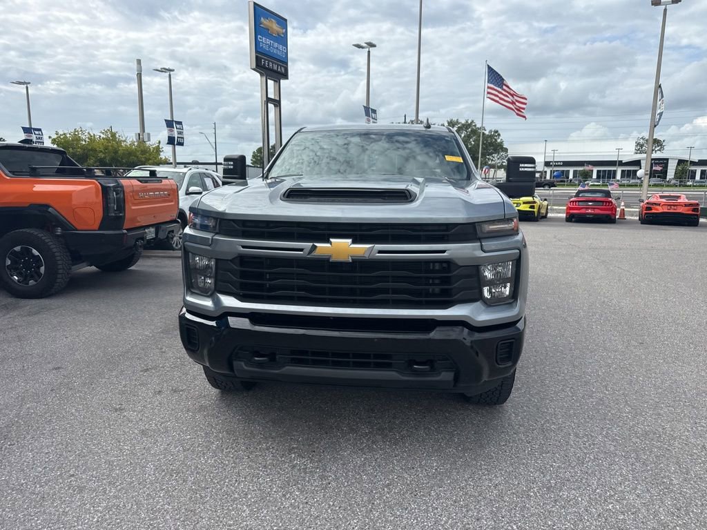 Used 2024 Chevrolet Silverado 2500 Custom w/ Custom Value Package AWD/4WD image 3