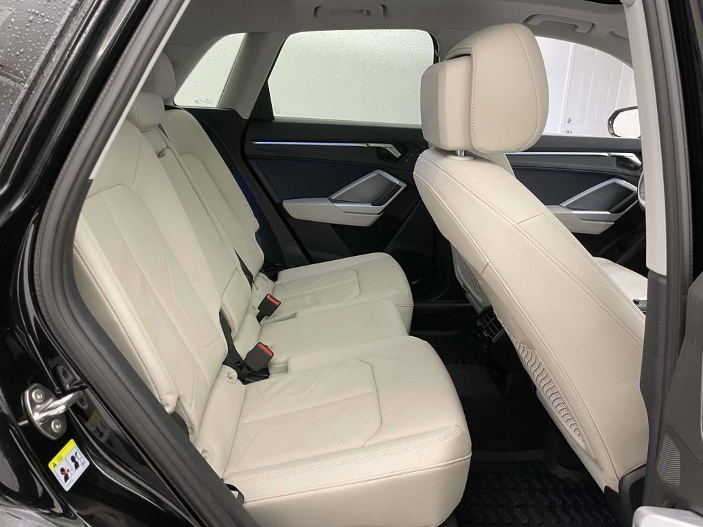 Certified 2023 Audi Q3 2.0T Premium Plus w/ Premium Plus Package image 22