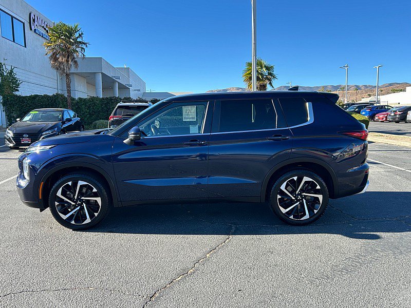 Used 2024 Mitsubishi Outlander AWD image 4