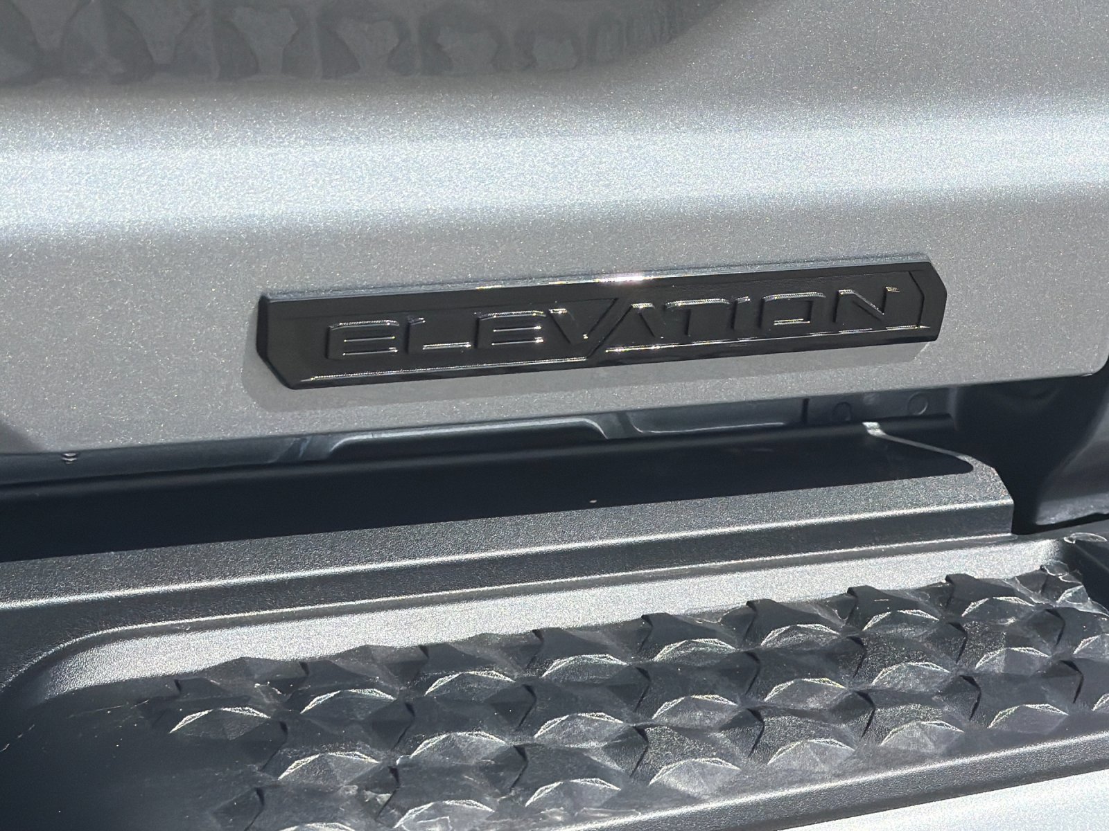 New 2026 GMC Canyon Elevation w/ Convenience Package RWD image 25