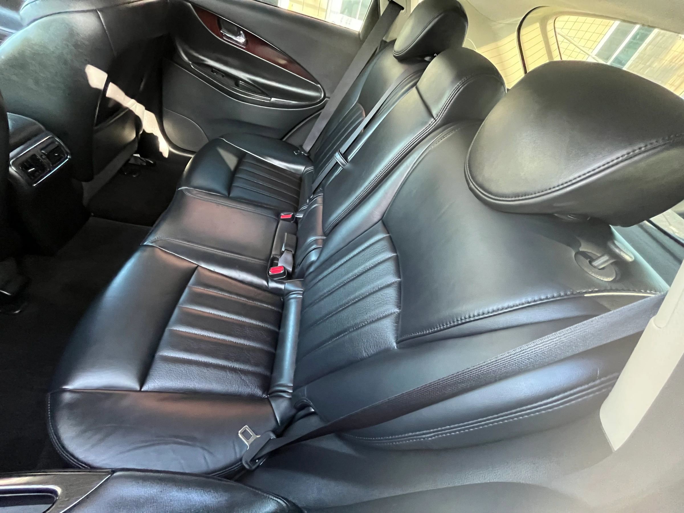 Used 2016 INFINITI QX50 Sport Utility 4D w/ Premium Plus Package image 19